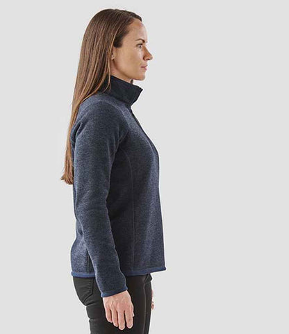 FHP1W Navy Heather Model