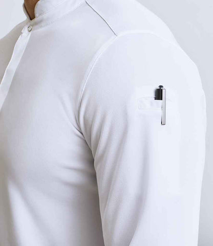 PR647 White Model