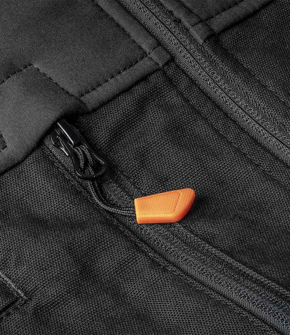 RS302 Black Detail
